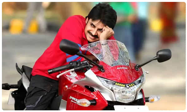 హిస్టారికల్ మూవీ.. దొంగగా పవన్..?