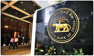 ‘నా గురించి అన్నీ తప్పుడు కథనాలే’.. సింగర్ కనికా కపూర్