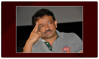 తల్లి అంత్యక్రియలకు వెళ్లకుండా డ్యూటీలోనే ఎస్సై..హ్యాట్సాప్