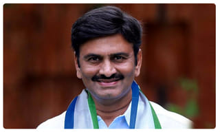 ఉన్నావ్ ఘటనతో సంచలన నిర్ణయం తీసుకున్న యోగీ సర్కార్..