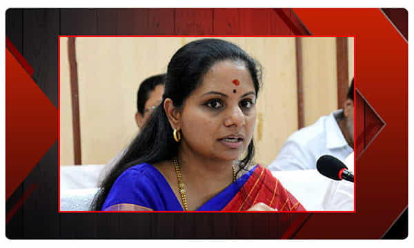 కవితమ్మ గొప్ప మనసు.. భార్య, కూమార్తెను కోల్పోయిన వ్యక్తికి మర్చిపోలేని సాయం