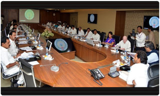 అక్కడ భూములను అమ్మాలనుకుంటోన్న ఐఏఎస్ ఆఫీసర్లు..!