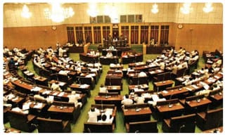 బ్రేకింగ్ : చంద్రబాబు, టీడీపీ ఎమ్మెల్యేల అరెస్ట్..