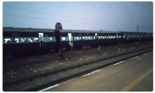 చోరీ సొమ్ము షేరింగ్‌లో క్లాష్..కత్తులతో పొడుచుకుని..