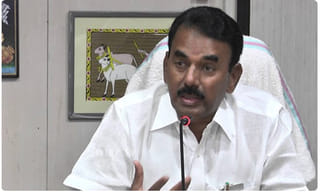 కేసీఆర్ వ్యాఖ్యలపై కేంద్ర మంత్రి ఫైర్.. హిందువులపై మాట్లాడే అర్హత లేదు..