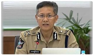 దారుణం..మహిళను స్థంభానికి కట్టేసి…