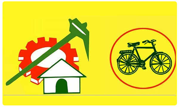 AP Politics: టీడీపీకి మరో బిగ్ షాక్.. వైసీపీలోకి మాజీ మంత్రి..!