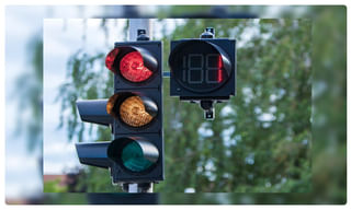 ఏపీలో మొదలైన కోడి పందాల జోరు.. బెట్టింగుల హోరు.!