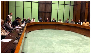 స్వార్థం కోసమే అమరావతి మహిళల ఆందోళన: రెచ్చిపోయిన రోజా