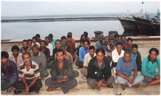 పోలీస్ స్టేషన్‌లో విహెచ్ హల్‌చల్