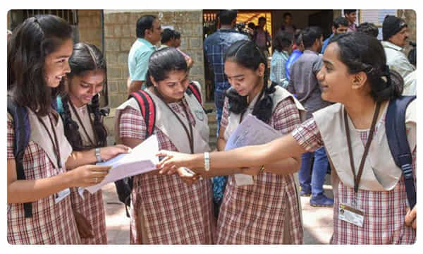 ఏపీ బాటలో తెలంగాణ.. ఇకపై పాఠశాలల్లో అడ్మిషన్లకు నో టీసీ.!