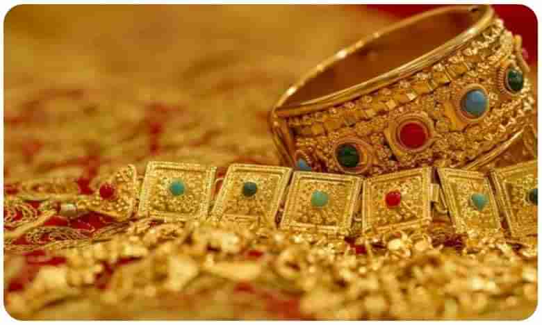 Jewellers: 15 వేల మంది జ్యుయెలరీ విక్రేతలకు ఐటీ నోటీసులు