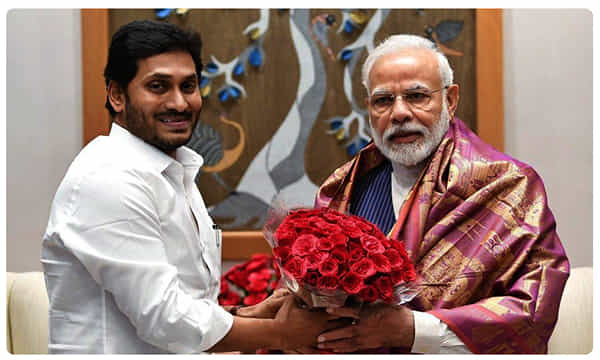 కేంద్ర కేబినెట్లోకి వైసీపీ.. మోదీని కల్సింది అందుకే!