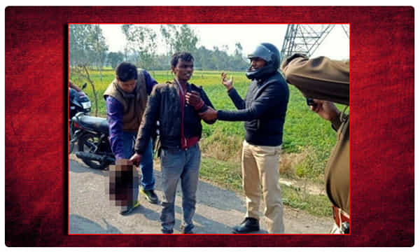 దారుణంః భార్య తల నరికి.. ఆ తర్వాత రోడ్డుపై ఇలా..!