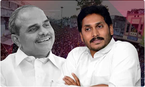 YSR Chirunavvu: ఏపీలో విలేజ్ క్లినిక్స్... వైఎస్సార్ పేరుతో చిరునవ్వు