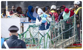 షాకింగ్.. కుక్క పిల్లలకు కూడా కరోనా..!