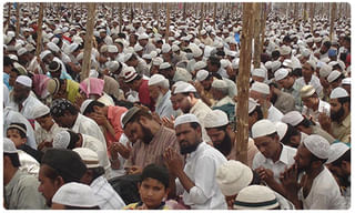 జగన్‌ ప్రభుత్వంపై ప్రశంసలు కురిపిస్తూనే.. పవ‌న్ సామాజిక సందేశం