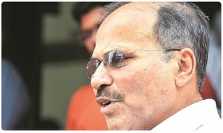 మధ్యప్రదేశ్… సంక్షోభంలో కమల్ నాథ్ ప్రభుత్వం.. గుర్ గావ్ హోటల్లో అర్ధరాత్రి హైడ్రామా