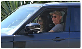 ఇంకెక్కడి సామాజిక దూరం ? యూపీలో మరీ దారుణం !