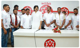 పబ్‌లో జరిగిన దాడిపై రాహుల్ తల్లి ఏమన్నారంటే!