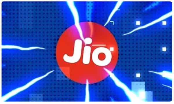 జియో కస్టమర్లకు భారీ షాక్..! మొన్న వాయిస్ కాల్స్ బాదుడు.. ఇప్పుడు ఇలా..