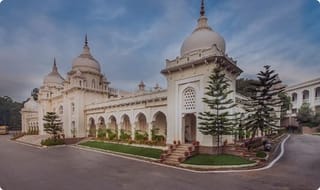 కరోనా వైరస్ ‘వాట్సప్ గ్రూప్’.. వర్మ పోస్ట్ వైరల్..