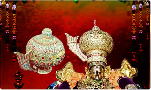 అహోబిల స్వామివారికి విలువైన వజ్ర కిరీటం..