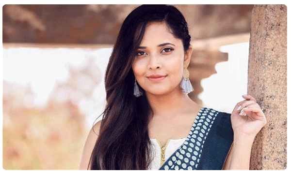పుట్టినరోజు నాడు అనసూయ దాతృత్వం.. అభినందించిన పోలీసులు..!
