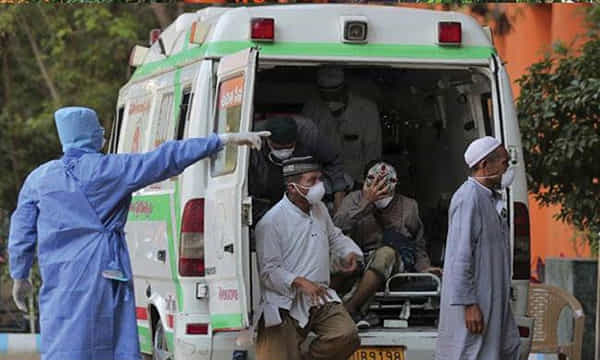 కరీంనగర్కు 100 ప్రత్యేక వైద్య బృందాలు