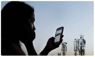 అభాగ్యులపై కరోనా ఇన్ఫెక్షన్ నివారణ స్ప్రే.. దారుణాతి దారుణం