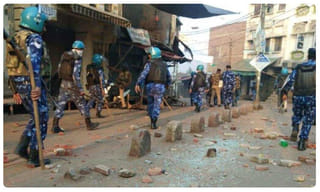 దక్షిణాది రాష్ట్రాలన్నింటికీ విజయ్ భారీ విరాళాలు