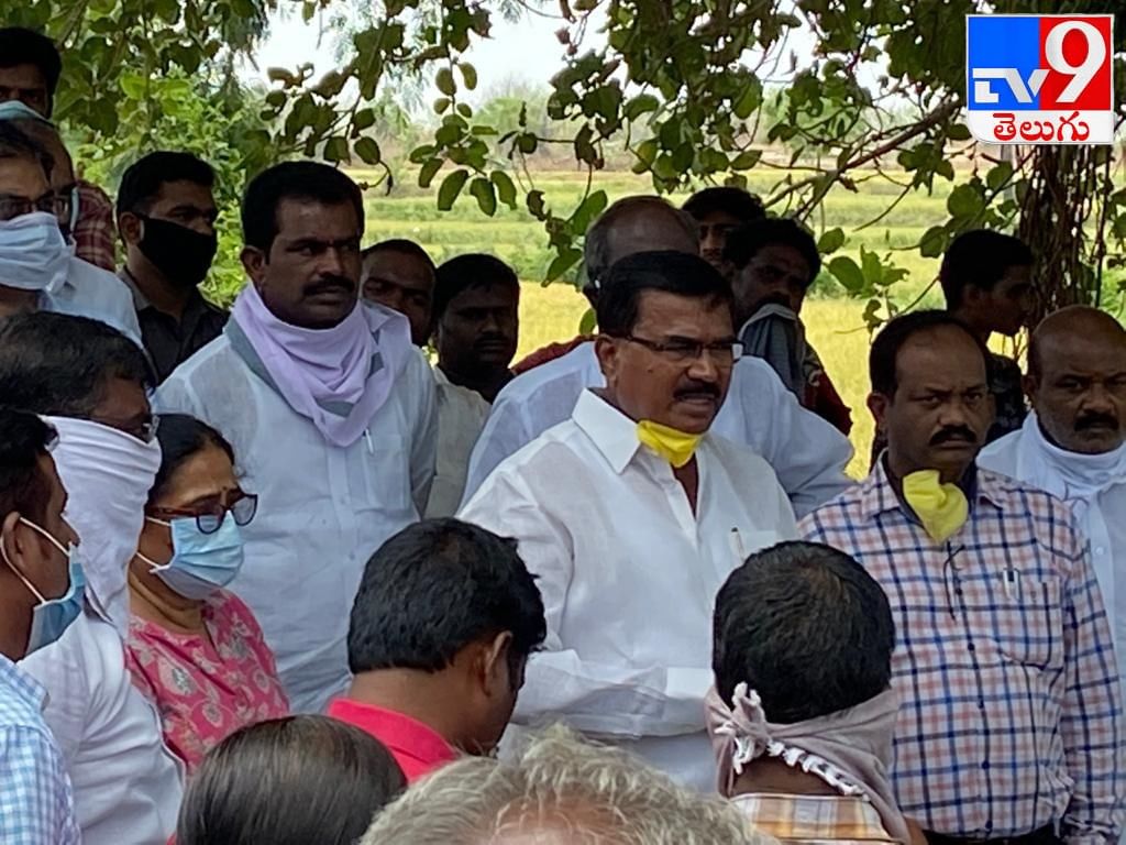 ధాన్యం కొనుగోలు కేంద్రాలను ప్రారంభించిన మంత్రి నిరంజన్ రెడ్డి