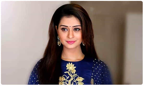 కరోనా టెస్ట్: చిన్న పిల్లలా ఏడ్చేసిన పాయల్.. వీడియో వైరల్