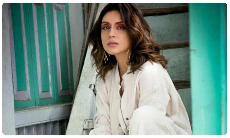 ఆ నిర్మాత పెద్ద కుమార్తెకు కూడా కోవిద్ 19..!