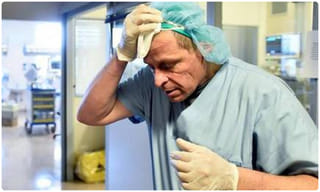 ముంబైలో ఇద్దరు బిలియనీర్ల అరెస్ట్.. ఓ పోలీసు అధికారిపై ‘వేటు’?