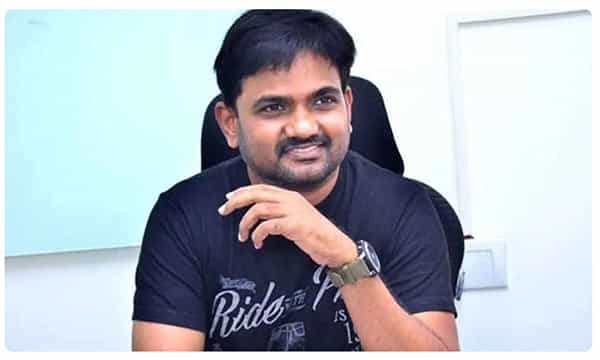 Director Maruthi : మారుతి మంచి రోజులు వచ్చాయి కథ ఇదేనా.. ఫిలింసర్కిల్స్ లో చక్కర్లు కొడుతున్న వార్త