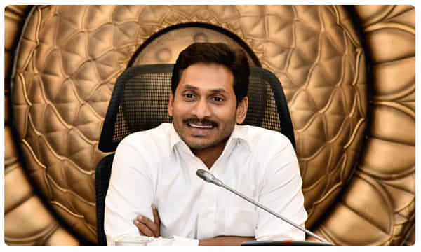 జగన్ సర్కార్ సంచలనం.. బ్లడ్ డొనేషన్ క్యాంపులపై నిషేధం..