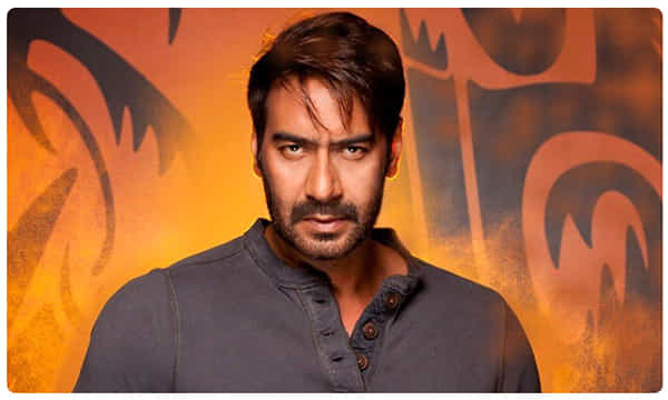 అజయ్ సినిమా స్టంట్ చేశాడు.. బుక్కయ్యాడు.. వైరల్గా మారిన పోలీస్ వీడియో..!