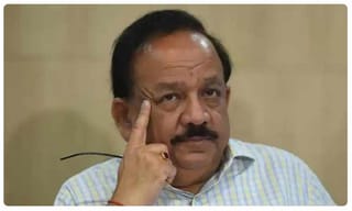 మద్యం అమ్మకాలు మొదలైన గంటకే హైదరాబాద్‌లో దారుణం