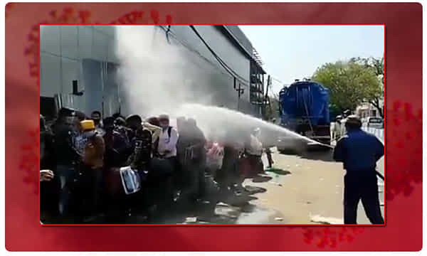 వలస కూలీలపై క్లోరినేషన్ ! పొరబాటైపోయిందట !