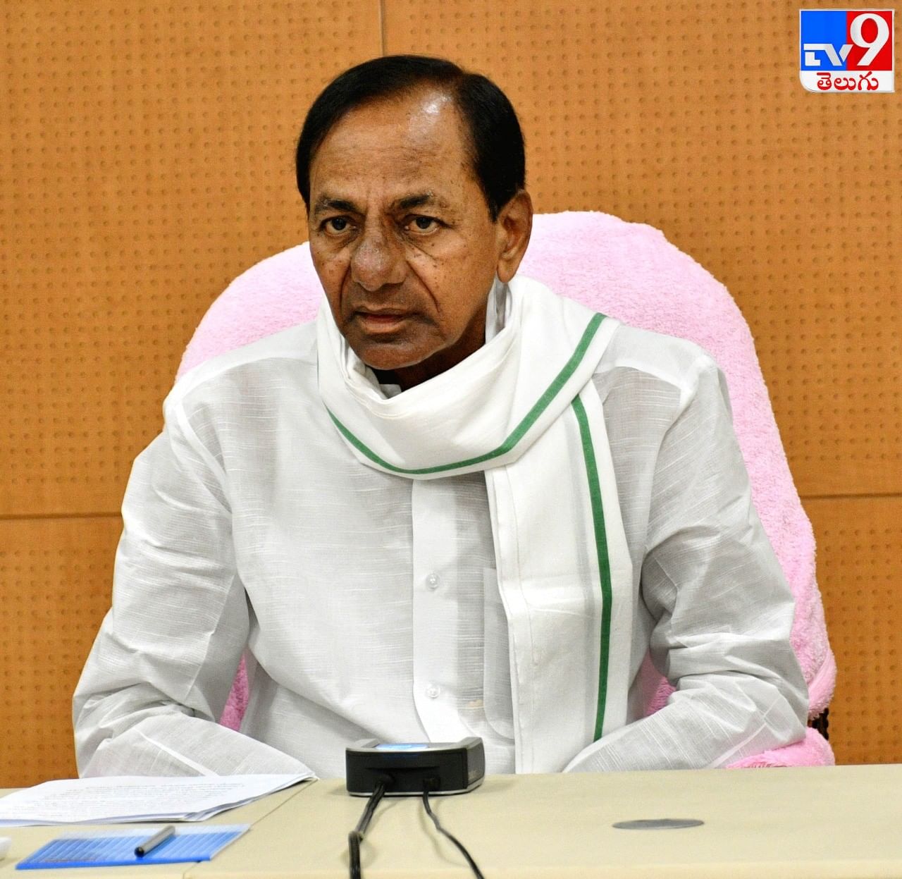 కోవిడ్‌–19పై  తెలంగాణ సీఎం కేసీఆర్ సమీక్ష