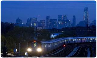 వలస కూలీలకు రూ. 7,500 ఇవ్వాలి: రాహుల్