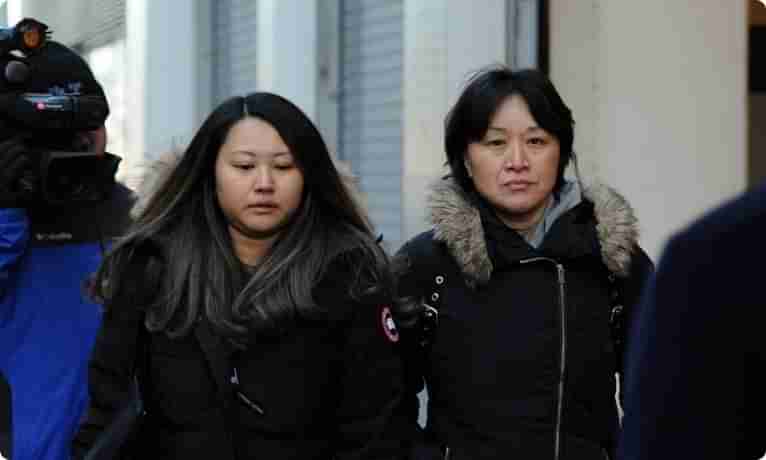 చైనా మహిళకు రూ. 2 కోట్ల జరిమానా.. జూమ్ యాప్లో తీర్పు..