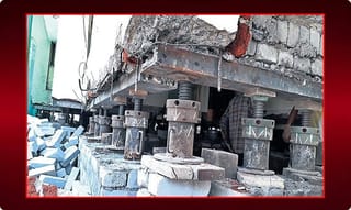 బిగ్ బ్రేకింగ్: బోరు బావిలో పడ్డ మూడేళ్ల బాలుడు