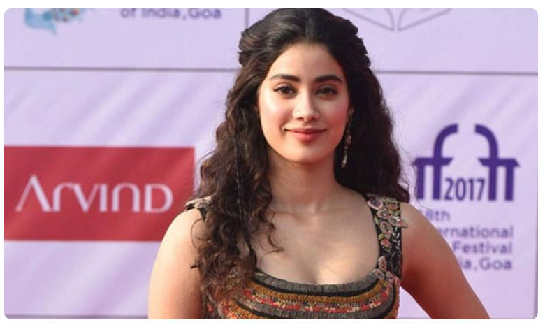 Janhvi Kapoor: దేశంలో చాలా పెయిన్.. బాధలు ఉన్నాయని తెలిసి నిద్రపోవడం కష్టం : జాన్వీ