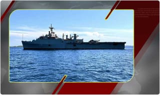 Breaking: వైజాగ్‌ గ్యాస్‌ లీక్‌.. కేంద్ర, ఏపీ ప్రభుత్వాలకు నోటీసులు..!