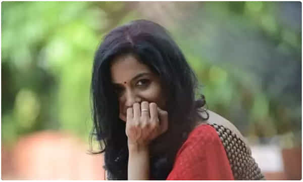 అకారణంగా నన్ను టార్గెట్ చేశారు.. సింగర్ సునీత ఎమోషనల్ పోస్ట్