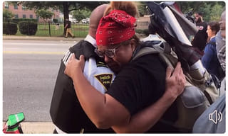 ఫేస్ బుక్ ఉద్యోగుల ప్రశ్నల తాకిడి.. సీఈఓ మార్క్ జుకర్ బెర్గ్ ఉక్కిరిబిక్కిరి