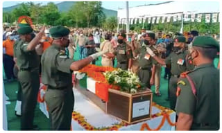 పోలీసు కస్టడీకి జేసీ ప్రభాకర్‌రెడ్డి, అస్మిత్ రెడ్డి