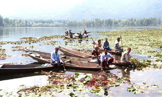 కరోనా రోగి అంత్యక్రియల్లో పాల్గొన్న ఇద్దరు వ్యక్తులు మృతి